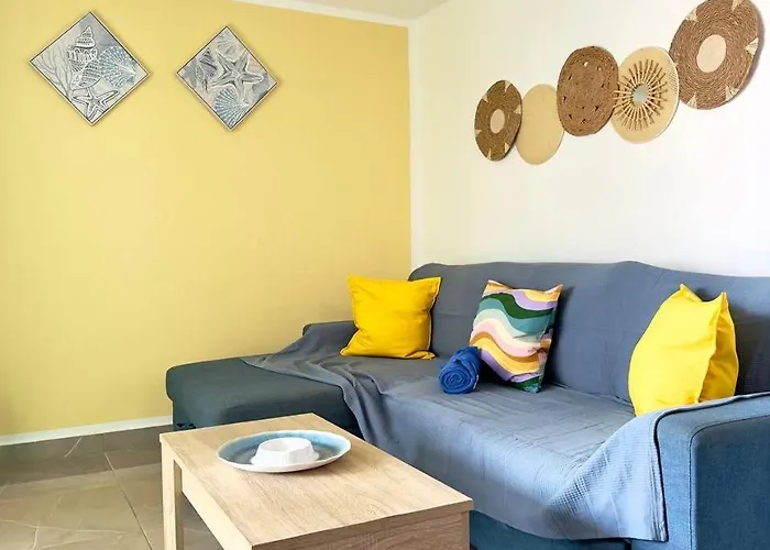 Pretty Caleta De Fuste